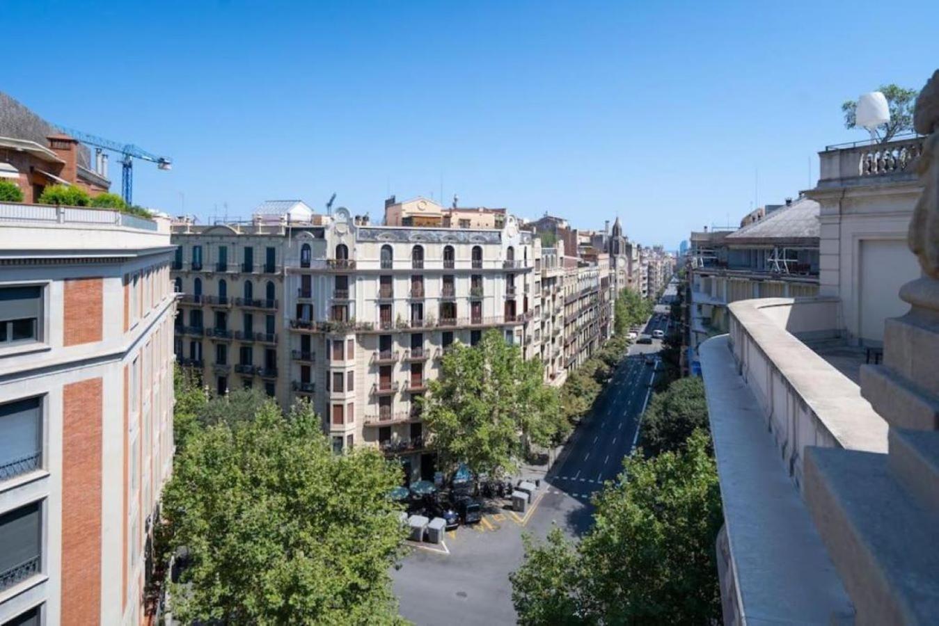 Salonga - 1 Bedroom And Balcony In Eixample Esquerra Barcelona Exterior photo